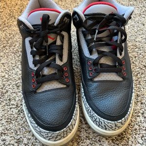 Nike Air Jordan retro 3 Men’s Basketball shoe